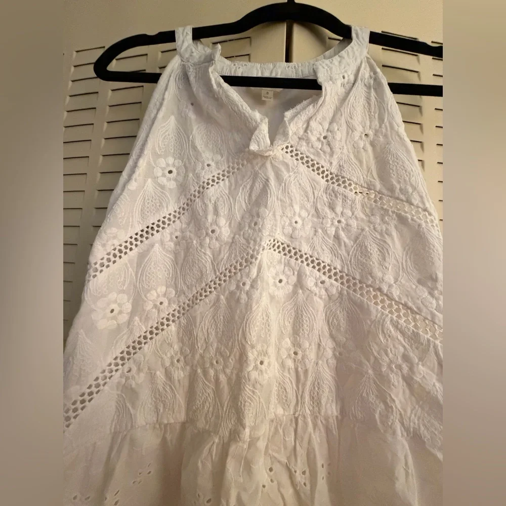 Adiya White Eyelet Lace Sleeveless Top – Size Small - Picture 2 of 5